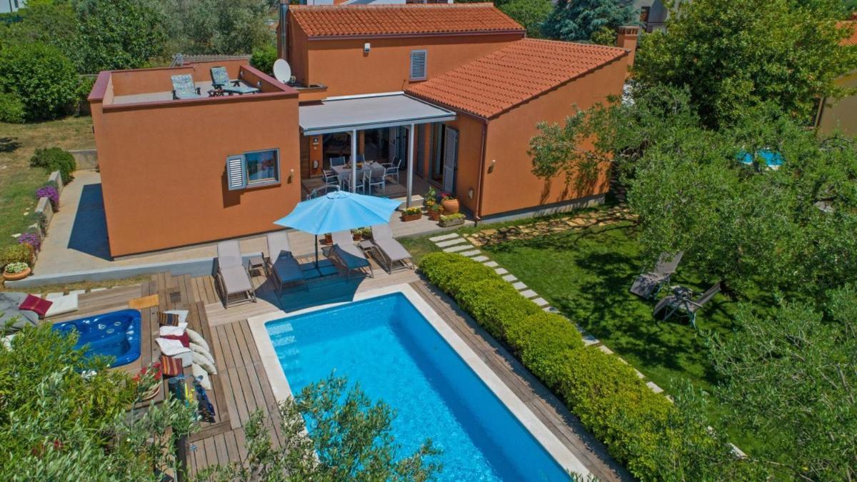 Villa Emili In Medulin - Haus Fuer 4-5 Personen 외부 사진